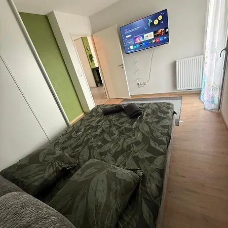 L Ideal , Avec Et Digicode Possibilite Location Voiture , Climatisation, Cheminee, Netflix, Petit Dejeuner, Repas Du Soir Fondue, Raclette, Barbecue Sur Demande Appartement Albertville
